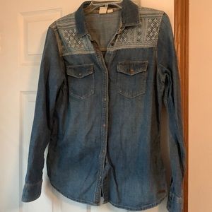 Roxy Size Large , faux denim button up . Excellent condition